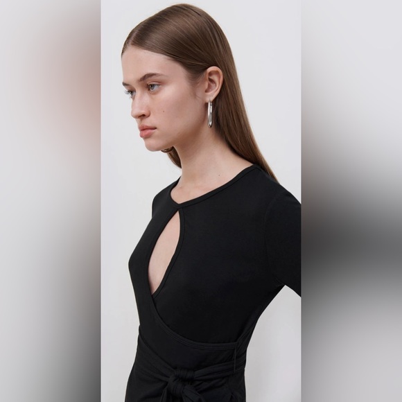 Jonathan Simkhai JENEEN WRAP TOP, size Small NWT! - Picture 2 of 12